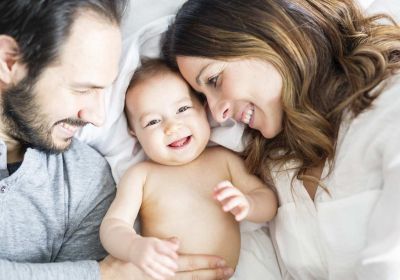 CORTE COSTITUZIONALE: IL COGNOME DEL PADRE AI FIGLI NON È PIÙ AUTOMATICO