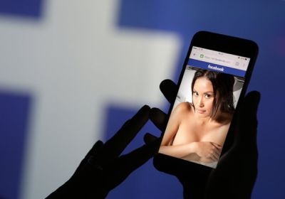 MINORI PUBBLICANO FOTO DI COETANEA NUDA: CONDANNATI A OLTRE 50 MILA EURO DI RISARCIMENTO